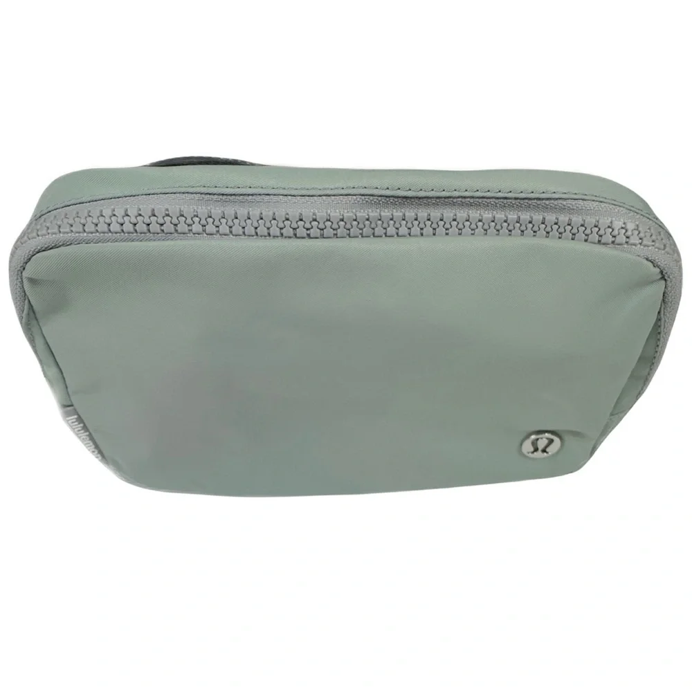 Lululemon Everywhere Belt Bag Crossbody - Color Silver Drop NWOT